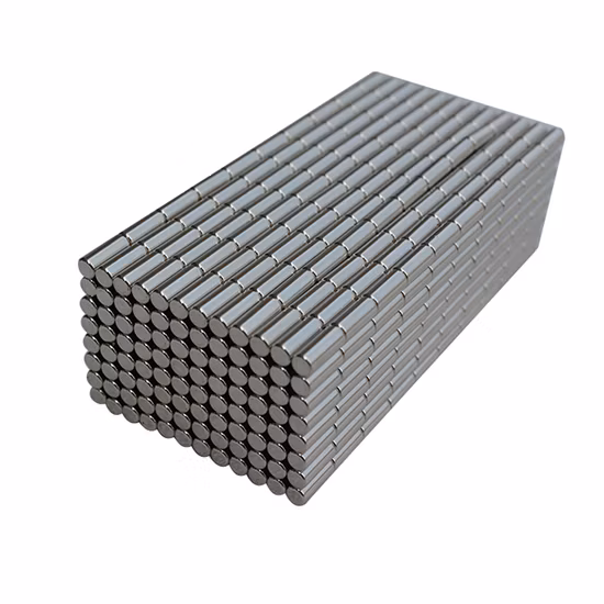 Постоянный сильный неодимовый цилиндрический магнит, используемый в промышленности.